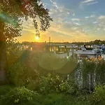 Havel Houseboat Serenity Zehdenick