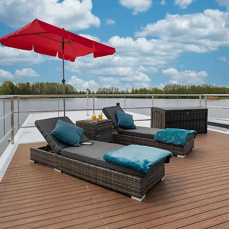 Hotel en barco Havel Houseboat Serenity