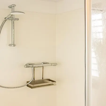 Havel Houseboat Serenity Πλωτό κατάλυμα *