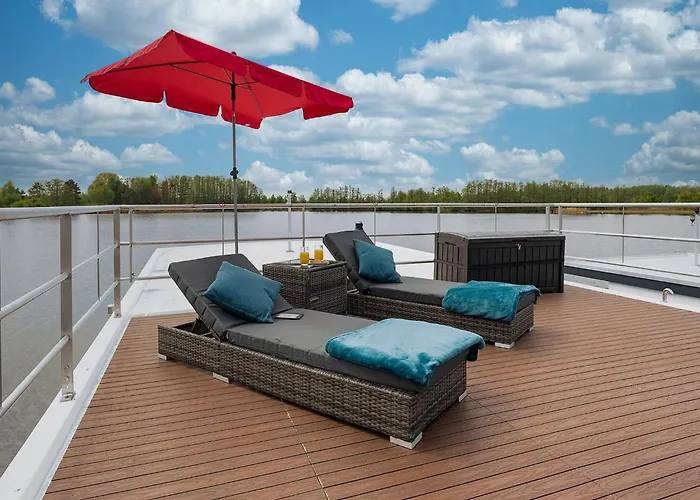 Hotel en barco Havel Houseboat Serenity