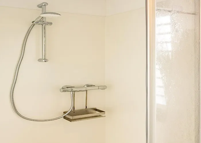 Havel Houseboat Serenity Hotel en barco *