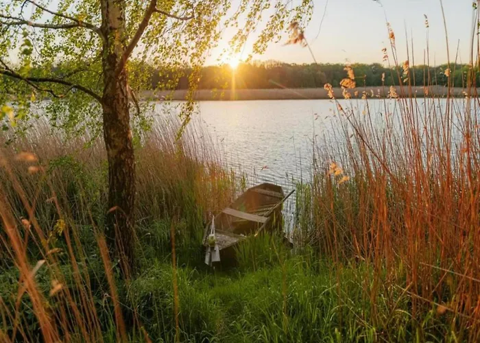 Havel Houseboat Serenity تسيهدينك